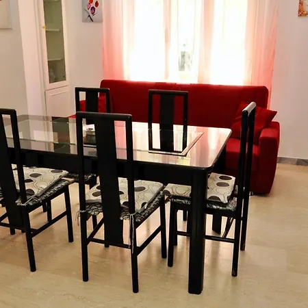Central Holiday Home Sperlonga *