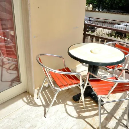 Central Holiday Home Sperlonga *