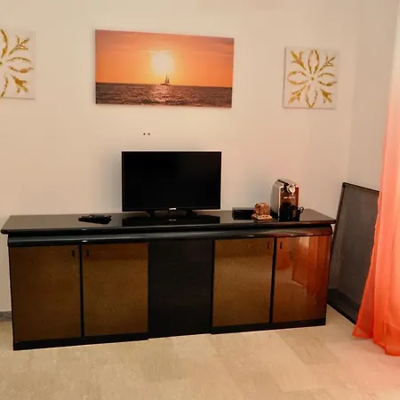 Central Holiday Home Sperlonga New Lejlighed *