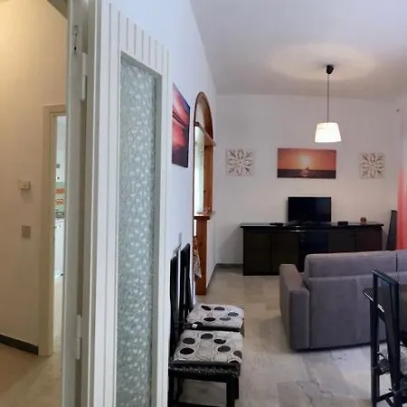 Central Holiday Home Sperlonga New *